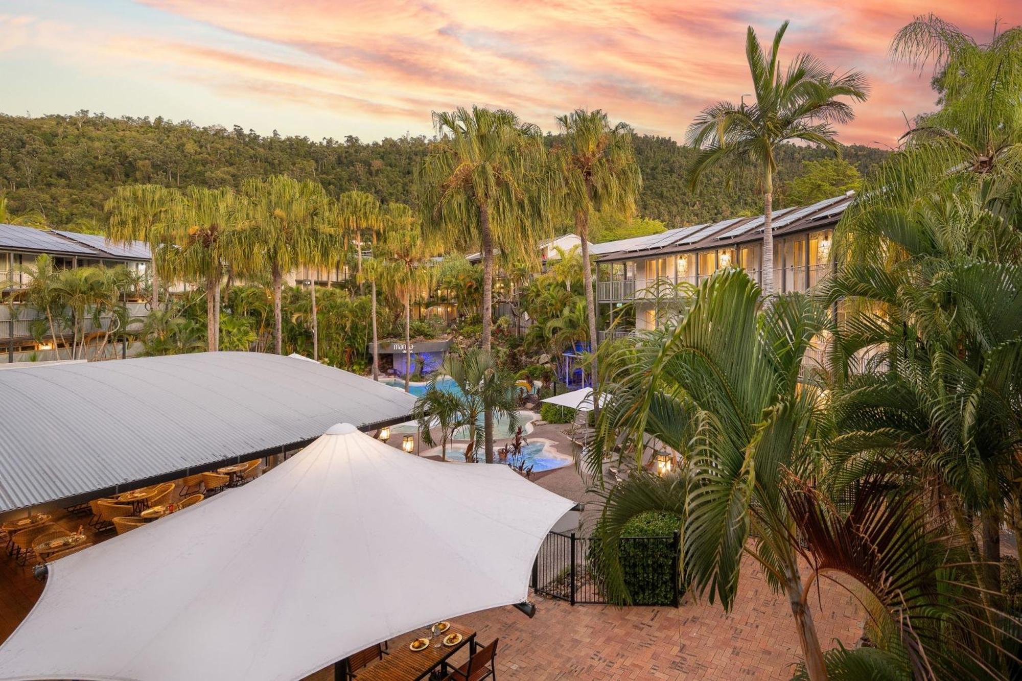 Mantra Club Croc Hotel Airlie Beach Exterior foto